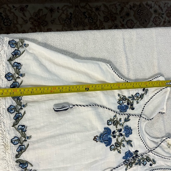 Max Studio Ivory Tank Top with Navy Embroidery, vintage 1940s look - Picture 11 of 11